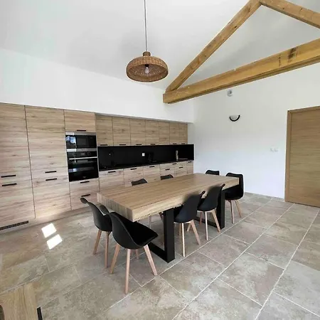 Holiday home 8pers Au Calme Avec Superbe Vue Barbecue Wifi La Panouse (Lozere)