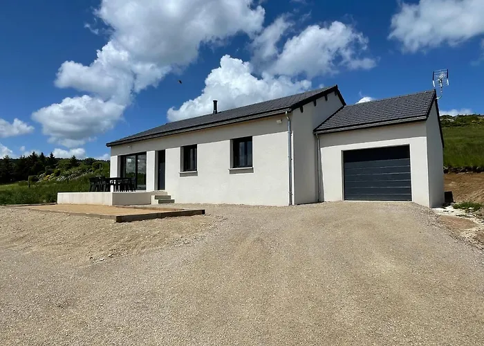 Holiday home 8pers Au Calme Avec Superbe Vue Barbecue Wifi La Panouse (Lozere)